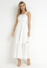 Born2be - Biała Rozkloszowana Sukienka Maxi z Haftowanej Tkaniny z Koronką Undine. Kolor: biały. Materiał: koronka, tkanina. Długość rękawa: na ramiączkach. Wzór: koronka, haft. Długość: maxi #2