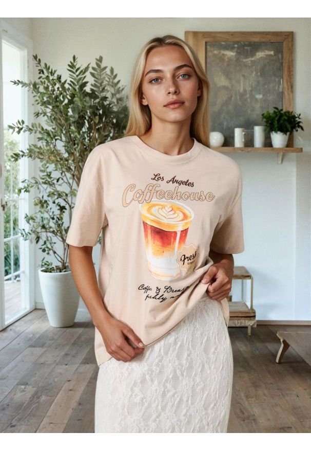 Sinsay - Bawełniana koszulka z nadrukiem - kremowy. Kolor: kremowy. Materiał: bawełna. Wzór: nadruk