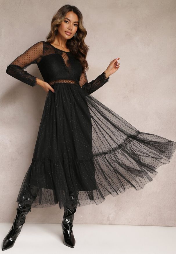 Renee - Czarna Rozkloszowana Sukienka Maxi z Koronkowymi Wstawkami i Tiulem Kollla. Kolor: czarny. Materiał: tiul, koronka. Wzór: jednolity, koronka. Typ sukienki: rozkloszowane. Długość: maxi
