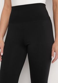 Born2be - Czarne Legginsy o Kroju Dzwonów z Wysokim Stanem Talliara. Okazja: na spacer. Stan: podwyższony. Kolor: czarny. Styl: sportowy #4