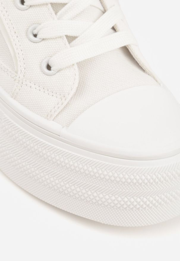 Born2be - Białe Klasyczne Trampki na Grubej Podeszwie Araenes. Kolor: biały. Materiał: jeans. Szerokość cholewki: normalna. Wzór: gładki. Styl: klasyczny