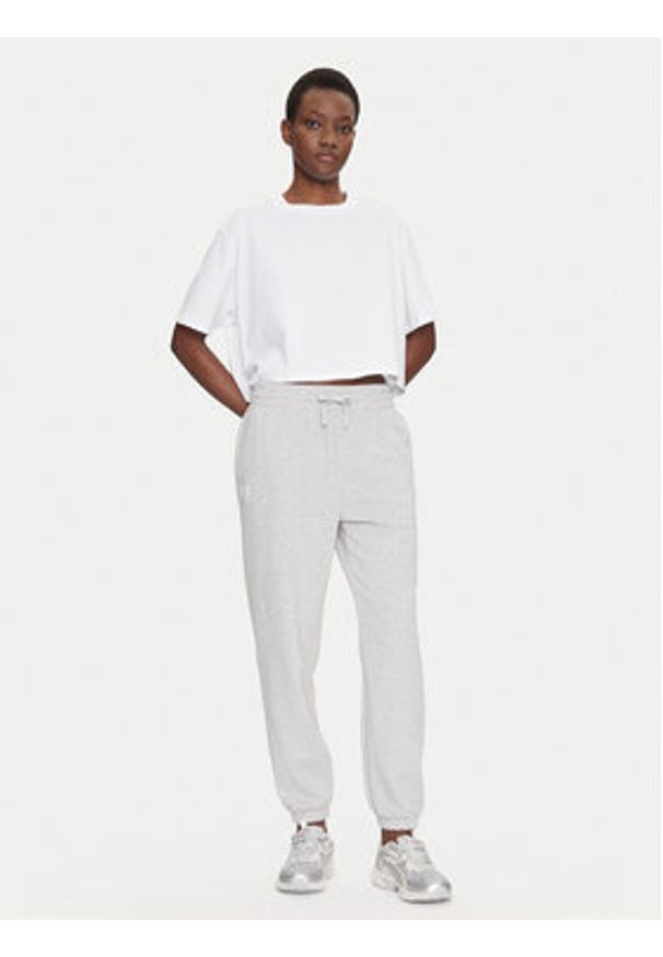 Under Armour Spodnie dresowe Ua Rival 1382735 Szary Loose Fit. Kolor: szary. Materiał: bawełna