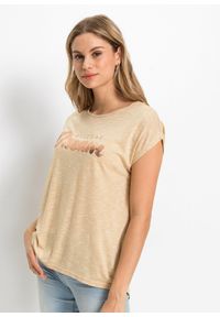 bonprix - Długi T-shirt z mieszanki wiskozy. Kolor: beżowy. Materiał: wiskoza. Długość: długie. Wzór: napisy. Styl: elegancki
