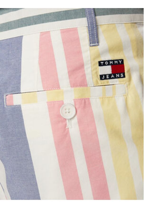 Tommy Jeans Szorty materiałowe Tjm Fun DM0DM23382 Kolorowy Regular Fit. Materiał: bawełna. Wzór: kolorowy
