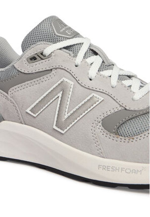 New Balance Sneakersy Fresh Foam X Walking 880 v7 M8806HE Szary. Kolor: szary. Materiał: zamsz, skóra