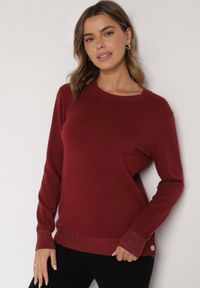 Born2be - Bordowy Sweter z Guzikami z Boku Tusiana. Okazja: na co dzień. Kolor: czerwony. Materiał: jeans. Styl: klasyczny, casual #4