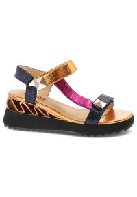 Sandały damskie Artiker, cholewka ze skóry naturalnej licowej pasek wokół kostki z regulacją na rzep, pomarańczowe, 58C1371. Zapięcie: rzepy. Kolor: pomarańczowy. Materiał: skóra #5