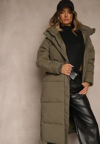 Renee - Ciemnozielona Zimowa Kurtka z Pikowanymi Przeszyciami Kapturem i Suwakami Gionea. Okazja: na spacer. Kolor: zielony. Materiał: jeans. Sezon: zima #4