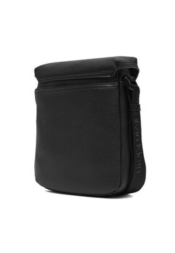 Calvin Klein Jeans Saszetka Ultralight Reporter18 Pu K50K512565 Czarny. Kolor: czarny. Materiał: skóra