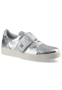 Srebrne Sneakersy Simen Damskie Modne Półbuty. Okazja: na co dzień. Zapięcie: sznurówki. Kolor: srebrny. Materiał: guma, skóra
