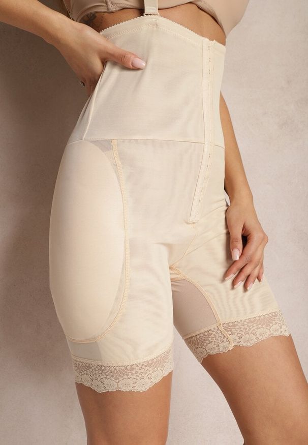 Renee - Beżowe Majtki Modelujące High Waist z Szelkami i Push-Upem Tarenna. Stan: podwyższony. Kolor: beżowy. Materiał: koronka. Wzór: koronka