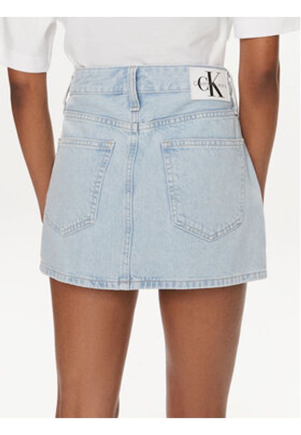 Calvin Klein Jeans Spódnica jeansowa J20J222828 Niebieski Slim Fit. Kolor: niebieski. Materiał: bawełna, jeans
