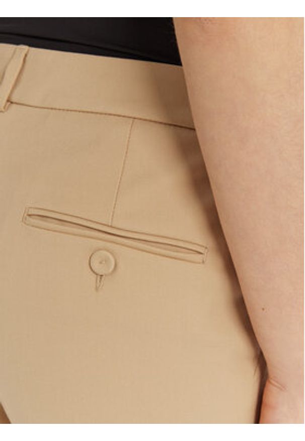 Weekend Max Mara Chinosy Vite 2515131021 Beżowy Slim Fit. Kolor: beżowy. Materiał: bawełna