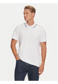 Guess Polo M4YP40 KARS0 Biały Regular Fit. Typ kołnierza: polo. Kolor: biały. Materiał: bawełna, syntetyk