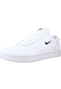Tenisówki Nike Model Court Vintage Kolor Biały. Kolor: pomarańczowy, biały, wielokolorowy, brązowy. Materiał: skóra, tkanina. Model: Nike Court