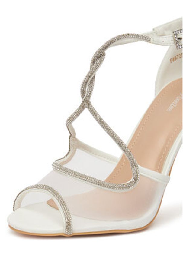 DeeZee Sandały F89725-105 Biały. Kolor: biały. Materiał: syntetyk, materiał