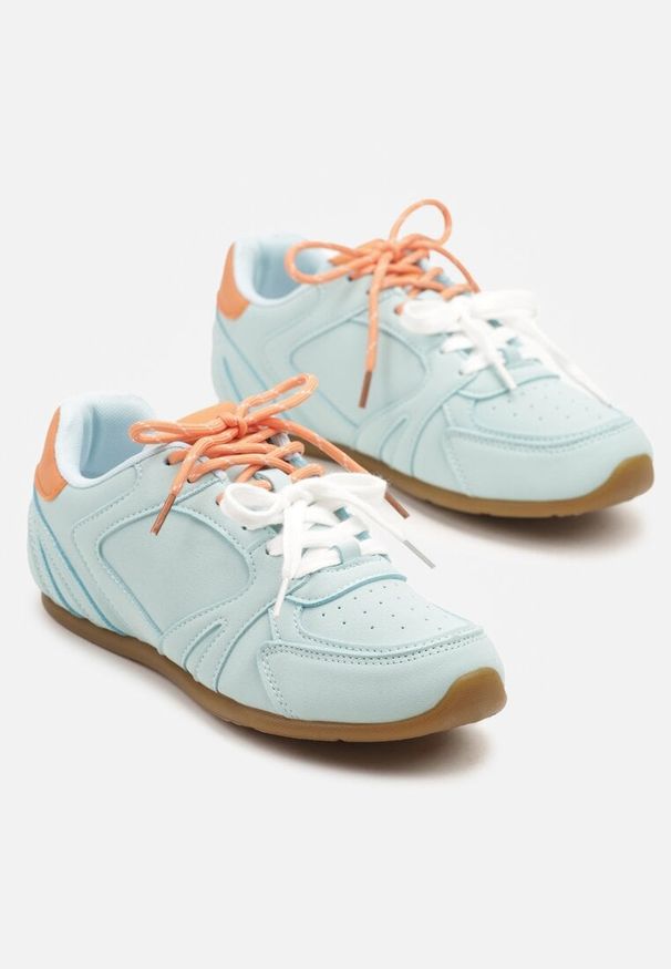 Born2be - Jasnoniebieskie Sneakersy z Podwójnymi Sznurowadłami i Przeszyciami Teleritia. Kolor: niebieski. Materiał: materiał. Obcas: na płaskiej podeszwie