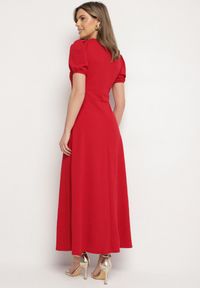 Born2be - Czerwona Sukienka Rozkloszowana z Trójkątnym Dekoltem Efralinae. Okazja: na imprezę, na spacer. Kolor: czerwony. Sezon: lato. Typ sukienki: rozkloszowane. Styl: elegancki, klasyczny #6