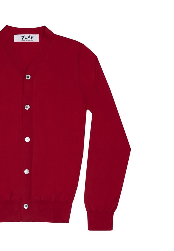 COMME DES GARCONS PLAY - Czerwony kardigan z kontrastowymi guzikami. Kolor: czerwony. Materiał: jeans, bawełna. Styl: klasyczny, elegancki