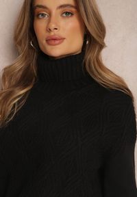 Renee - Czarny Golf Aldeimon. Okazja: na co dzień, na spotkanie biznesowe, do pracy. Typ kołnierza: golf. Kolor: czarny. Materiał: dzianina, jeans. Długość rękawa: długi rękaw. Długość: długie. Styl: biznesowy, elegancki, casual