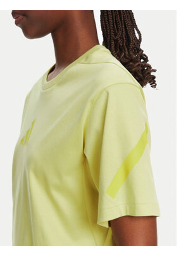 Adidas - adidas T-Shirt Z.N.E. JC5400 Żółty Regular Fit. Kolor: żółty. Materiał: bawełna