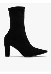 Ryłko - Czarne elastyczne botki na grubej szpilce. Kolor: czarny. Materiał: syntetyk. Szerokość cholewki: normalna. Obcas: na obcasie. Styl: street. Wysokość obcasa: średni #1