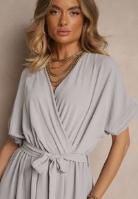 Renee - Szara Rozkloszowana Sukienka z Bawełną i Paskiem Lunapinia. Okazja: na co dzień. Kolor: szary. Materiał: bawełna. Styl: casual #3
