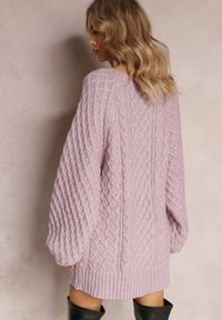 Renee - Jasnofioletowy Długi Sweter Ozdobiony Drobnym Splotem Killoe. Kolor: fioletowy. Materiał: jeans. Długość: długie. Wzór: aplikacja, ze splotem