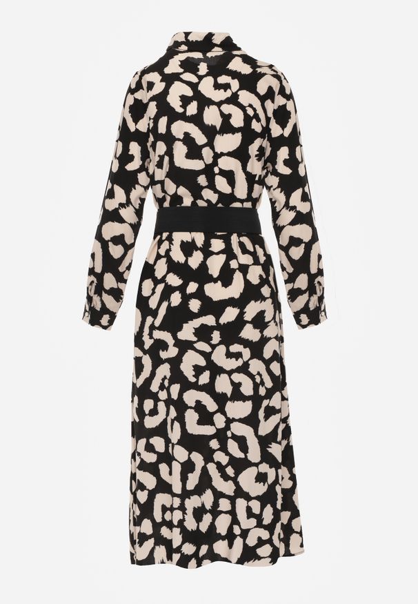 Renee - Czarna Sukienka Koszulowa w Cętki z Paskiem Canahy. Okazja: do pracy, na spotkanie biznesowe. Typ kołnierza: dekolt w kształcie V. Kolor: czarny. Materiał: wiskoza, tkanina. Typ sukienki: koszulowe. Styl: biznesowy, klasyczny