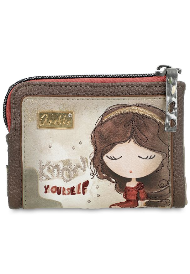 Brązowy Kompaktowy Damski Portfel Anekke Z Laleczką. Kolor: brązowy