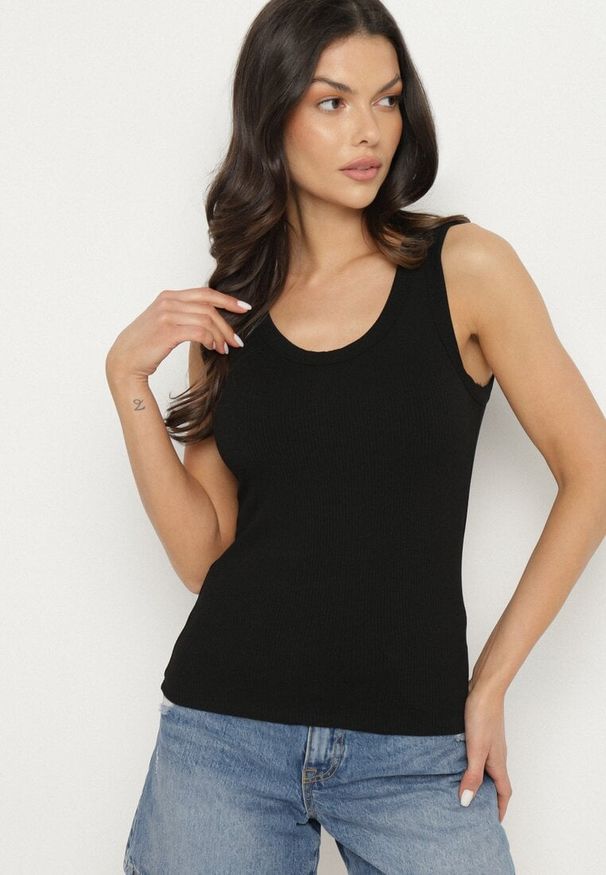 Born2be - Czarny Top w Prążki Tosava. Okazja: na co dzień. Kolor: czarny. Materiał: jeans. Wzór: prążki. Styl: elegancki, casual
