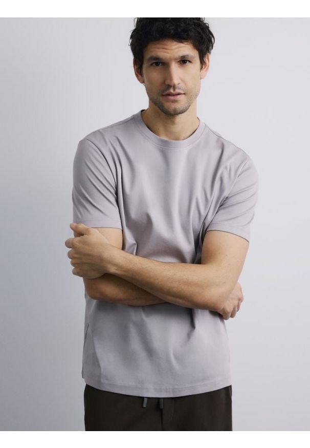 Reserved - T-shirt regular z bawełny merceryzowanej - szary. Kolor: szary. Materiał: bawełna