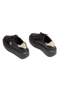 Inna - Sneakersy na platformie ze złotą cholewką skórzane czarne Sempre 23-397-37. Kolor: wielokolorowy, czarny, złoty. Materiał: skóra. Szerokość cholewki: normalna. Wzór: grochy. Obcas: na platformie #6