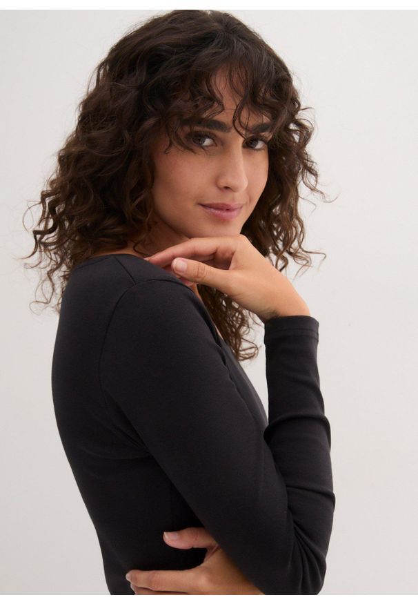 bonprix - Bluzka z długim rękawem z czystej bawełny organicznej. Kolor: czarny. Materiał: bawełna. Długość rękawa: długi rękaw. Długość: długie. Wzór: prążki