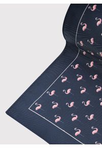 Pako Lorente - PAKO LORENTE - Granatowa poszetka we flamingi. Kolor: niebieski. Materiał: poliester. Wzór: kolorowy #2