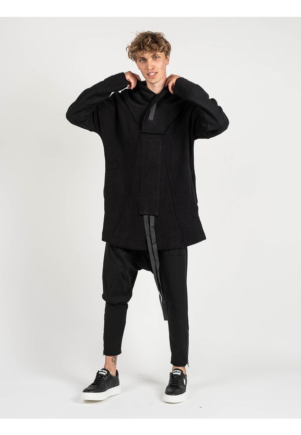 La Haine Inside Us Bluza "Dream-Unisex" | A2208 Dream | Kobieta | Czarny. Typ kołnierza: kaptur. Kolor: czarny. Materiał: bawełna. Długość: długie. Wzór: aplikacja