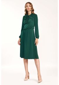 Nife - Wygodna Midi Sukienka z Fontaziem - Zielona. Kolor: zielony. Materiał: elastan. Długość: midi