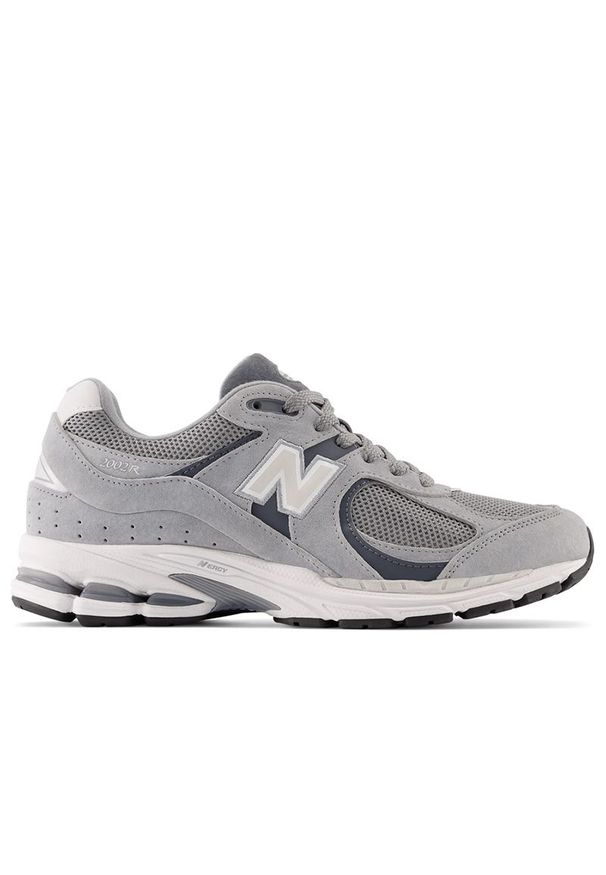 Buty New Balance M2002RST - szare. Okazja: na co dzień. Kolor: szary. Materiał: zamsz, materiał, skóra, guma. Szerokość cholewki: normalna. Sport: bieganie