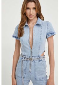 Answear Lab kombinezon jeansowy kolor niebieski z kołnierzykiemm. Okazja: na co dzień. Kolor: niebieski. Materiał: jeans. Długość rękawa: krótki rękaw. Długość: krótkie. Styl: wakacyjny #3