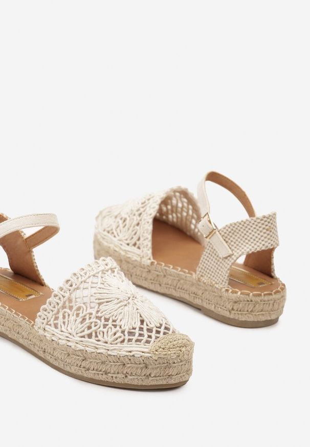 Born2be - Beżowe Espadryle na Grubej Podeszwie z Plecionką i Sprzączką Anadila. Nosek buta: okrągły. Zapięcie: sprzączka. Kolor: beżowy. Materiał: materiał. Styl: klasyczny, wakacyjny