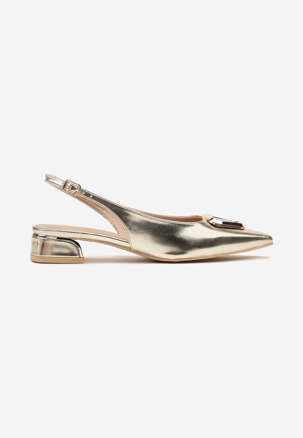 Renee - Złote Sandały Vices Typu Slingback na Niskim Obcasie ze Skórzaną Wkładką Geometryczną Ozdobą Lilienia. Zapięcie: sprzączka. Kolor: złoty. Materiał: skóra. Wzór: aplikacja, geometria. Obcas: na obcasie. Styl: elegancki. Wysokość obcasa: niski
