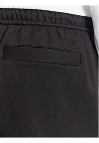 Calvin Klein Jeans Szorty sportowe J30J322916 Czarny Relaxed Fit. Kolor: czarny. Materiał: bawełna, syntetyk. Styl: sportowy #5