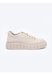 Big-Star - Sneakersy damskie beżowe MM274618 801. Kolor: beżowy. Materiał: jeans #1