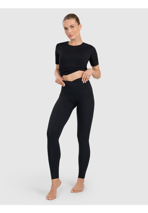 4f - 4F Legginsy do jogi i pilatesu szybkoschnące damskie - czarne S. Stan: podwyższony. Kolor: czarny. Materiał: dzianina, włókno, materiał, elastan. Długość: długie. Sport: joga i pilates