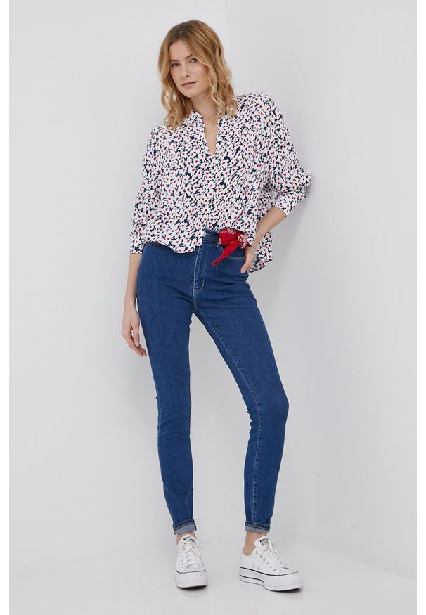 Tommy Jeans jeansy SYLVIA BF6232 damskie high waist. Stan: podwyższony. Kolor: niebieski