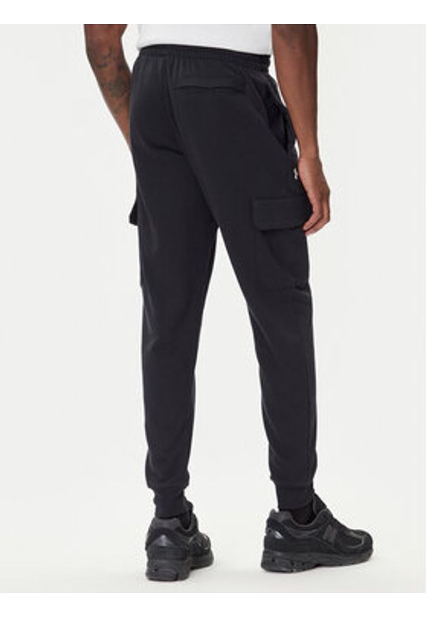 Under Armour Spodnie dresowe Ua Rival 1382134 Czarny Regular Fit. Kolor: czarny. Materiał: bawełna