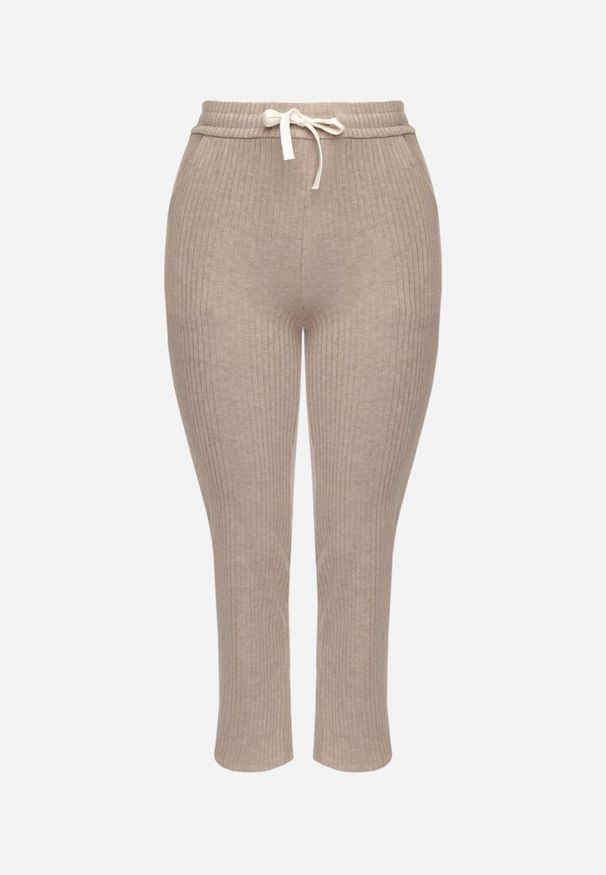 Born2be - Beżowe Prążkowane Spodnie z Gumką w Talii i z Szerokimi Nogawkami Nelaviel. Kolor: beżowy. Materiał: prążkowany. Styl: elegancki, wizytowy