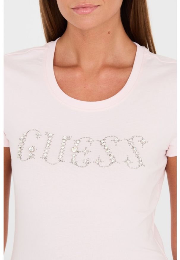 Guess - GUESS Różowy damski t-shirt bawełniany Stones Logo Tee, Rozmiar XL. Kolor: różowy. Materiał: bawełna