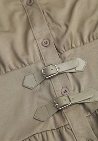 Born2be - Zielona Sukienka Koszulowa z Modelującym Przeszyciem ze Sprzączkami w Talii Puresa. Okazja: na co dzień, do pracy, na spotkanie biznesowe. Kolor: zielony. Typ sukienki: koszulowe. Styl: casual, biznesowy #2