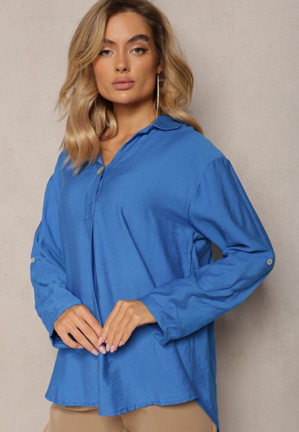 Renee - Niebieska Bluzka z Wiskozy w Stylu Koszuli Zapinana na Guziki Aviessa. Kolor: niebieski. Materiał: wiskoza